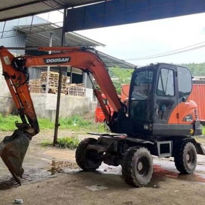Χρησιμοποιούμενο Mini Wheel Excavator Digger DOOSAN DH60 Χρησιμοποιούμενο Excavator 5550 kg