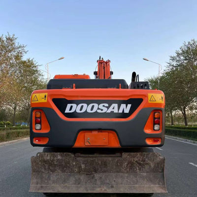 Χρησιμοποιούμενος εξορυκτής τροχών Doosan DX210W υδραυλικός μικρός μεταχειρισμένος εξορυκτής 20100 kg