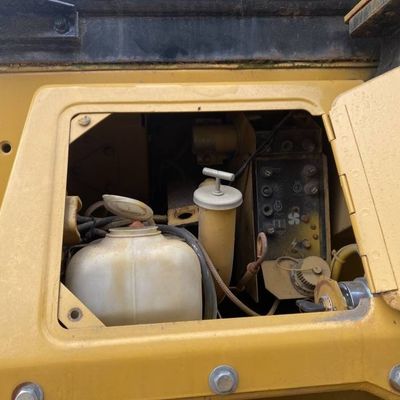 Δυνατή μεταχειρισμένη μπουλντόζα Cat D5N 120HP Μετακίνηση γης για την εξορυκτική βιομηχανία
